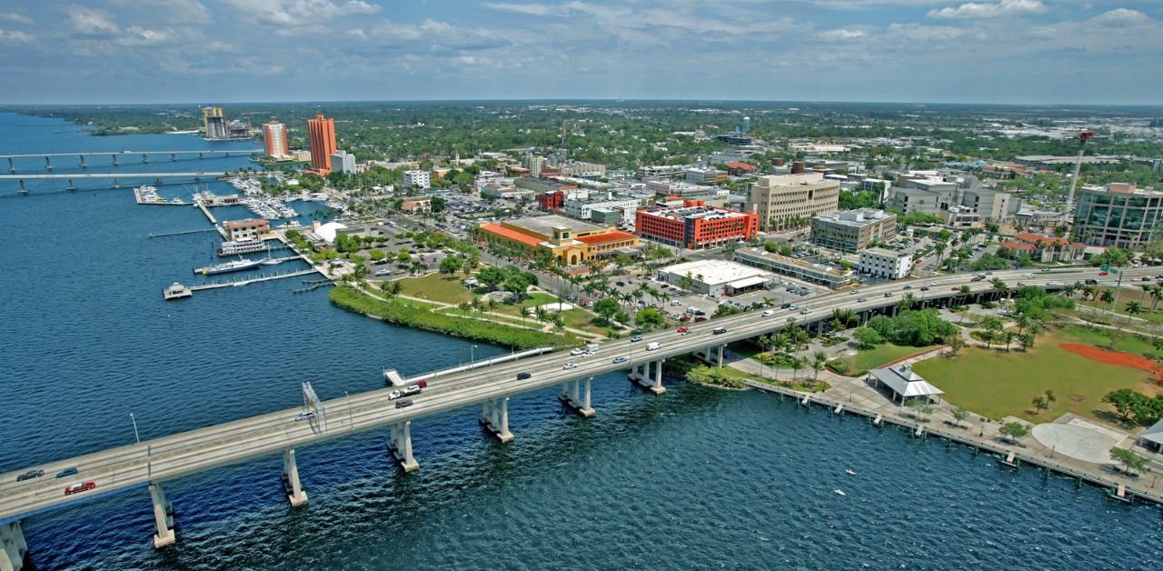 Frontier Airlines Fort Myers Office in Florida