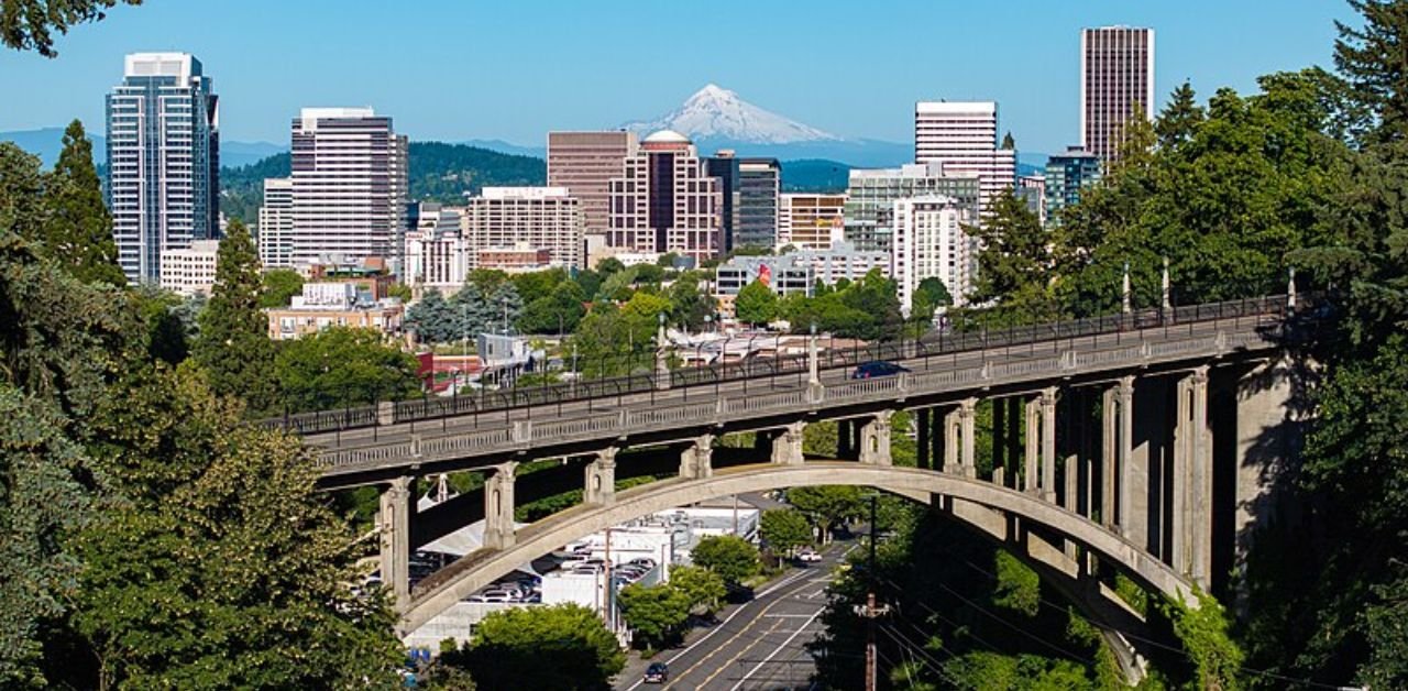 Frontier Airlines Portland Office in Oregon